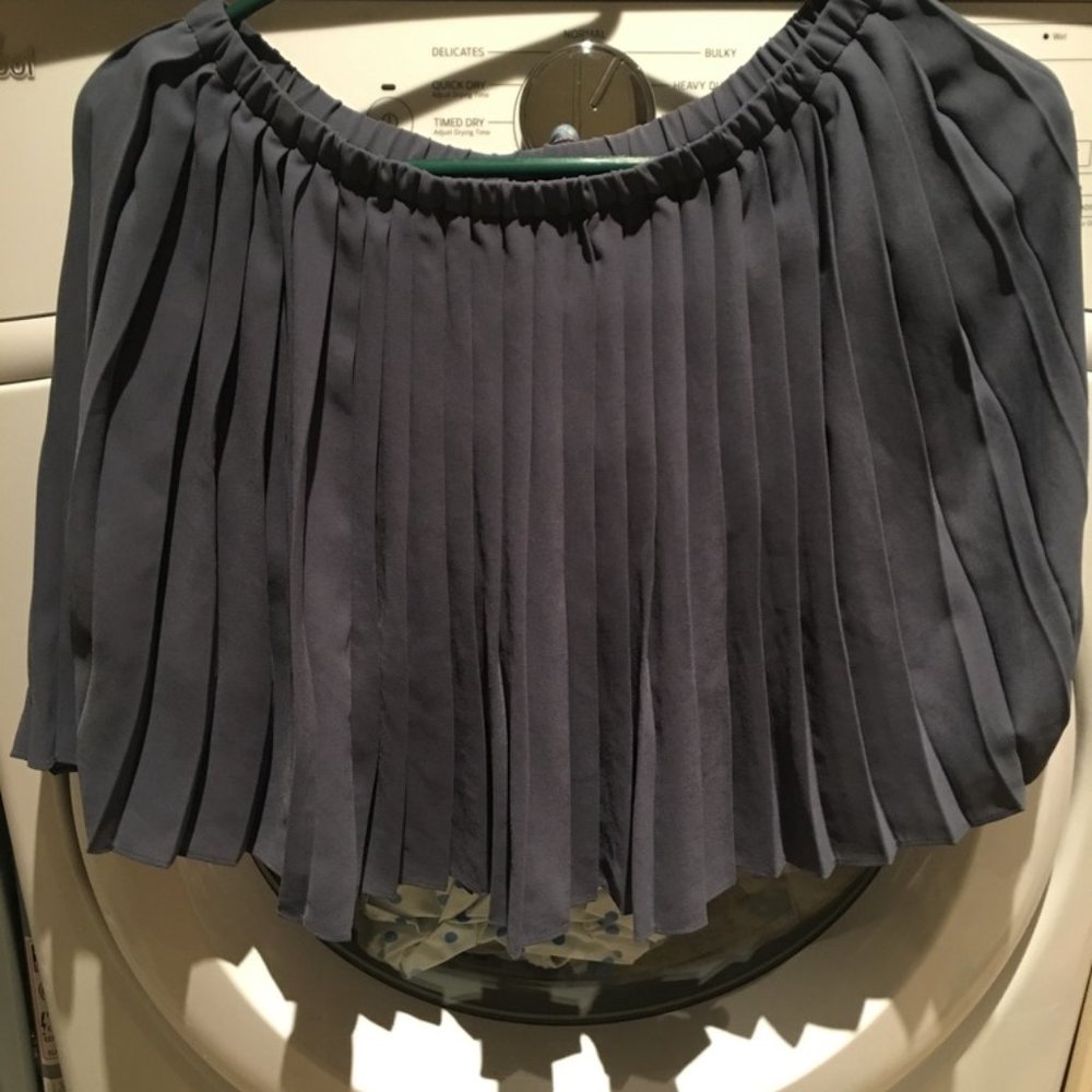 Banana Republic Grey Pleated Skirt